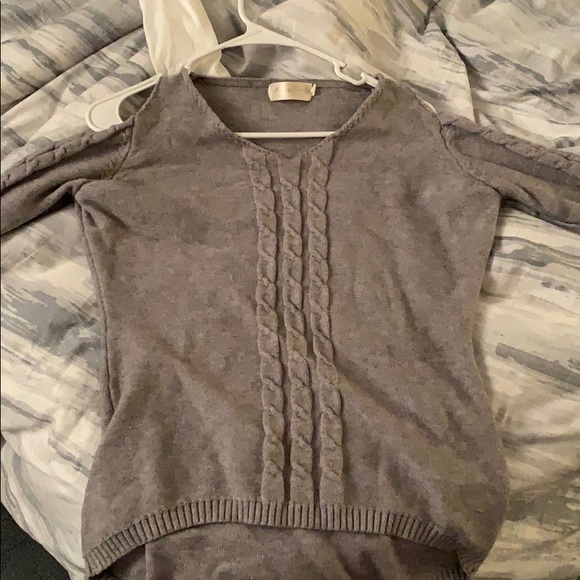 Open Shoulder Sweater - Picture 3 of 3